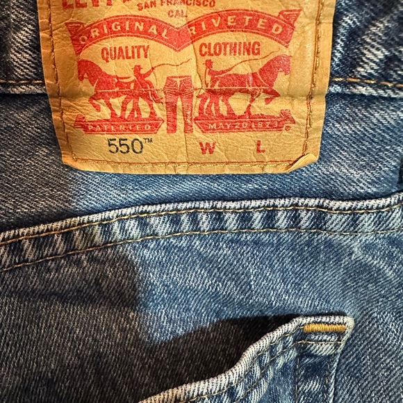 Levi's 550 Relaxed Fit Straight Blue Medium Wash Denim Jeans Mens Sz 44x32 - Picture 3 of 8